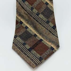 Roundtree & Yorke Brown Plaid Check Woven Silk Necktie
